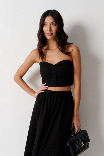 Черный укороченный топ с вышивкой сердечек ANNETE A5289 - фото 1