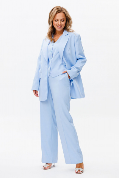 Костюм-тройка из костюмной ткани с жакетом, жилетом и брюками Mubliz 173 голубой - фото 9