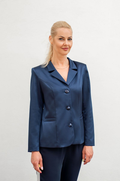 Приталенный синий жакет из текстильного атласа Avila 0806 синий - фото 1