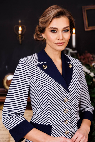 Демисезонный жакет-костюм с юбкой и рельефами Мода Юрс 2845 полоска_желтый - фото 3