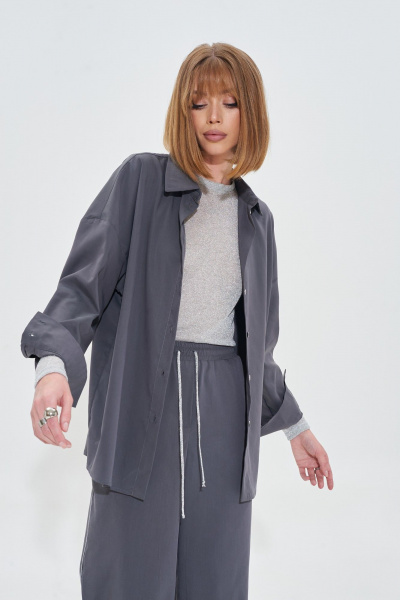Летний серый костюм двойка из вискозы с карманами Mixan 4051 - фото 11