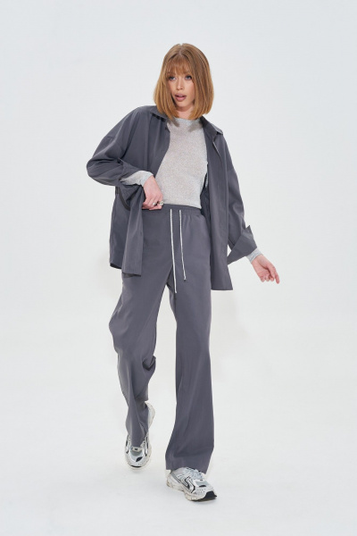 Летний серый костюм двойка из вискозы с карманами Mixan 4051 - фото 1