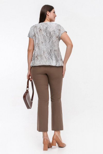 Блуза свободного силуэта из набивного штапеля La rouge 6286 серо-бежевый-набивной - фото 4