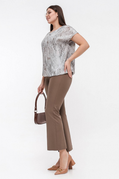 Блуза свободного силуэта из набивного штапеля La rouge 6286 серо-бежевый-набивной - фото 3