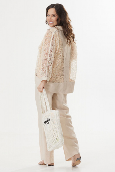 Элегантный комплект из блузы, топа и брюк из поливискозы Магия моды 2414 бежевый - фото 2