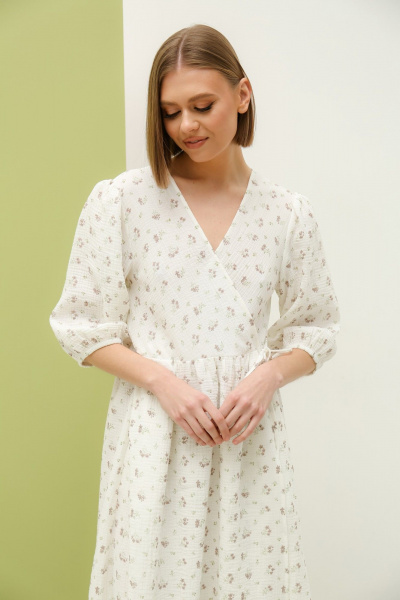 Летнее белое платье на запах с сборками PUR PUR 11-079/5 - фото 3