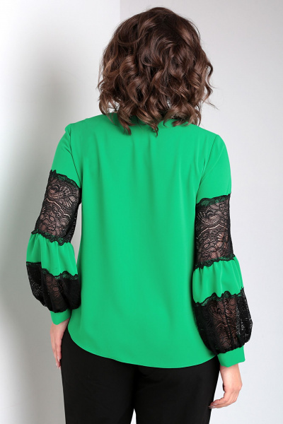Демисезонная романтическая блуза с кружевом и ярусными рукавами Таир-Гранд 62370 травяной - фото 2