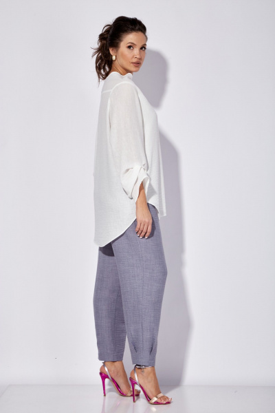 Комплект блузка и брюки прямого силуэта с запахом лето Anastasia 1101 белый/голубой - фото 9