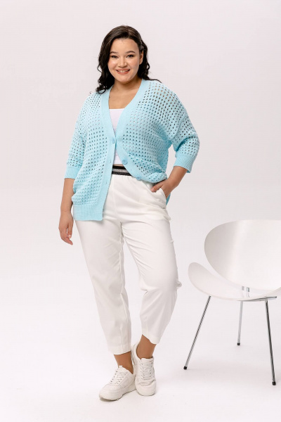 Кардиган голубой из пряжи вязаный с цветочной жаккардовой вязкой Romgil РВ0044-ХЛ4 бледно-голубой - фото 6