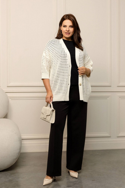 Кардиган белый из пряжи с жаккардовым узором и цветами Romgil РВ0044-ХЛ4 молочный - фото 5