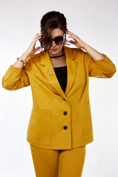 Двухкомплектный костюм из трикотажа с брюками и жакетом Grace for you 246 желтый - фото 4
