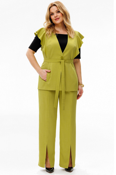 Брюки и жилет из костюмной ткани с женственными рельефами LaKona 11580 фисташковый - фото 8