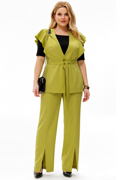 Брюки и жилет из костюмной ткани с женственными рельефами LaKona 11580 фисташковый - фото 6