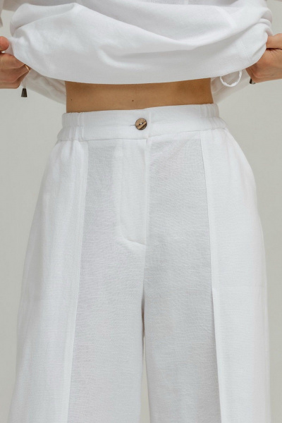 Костюм из льна с блузой на пару и разрезом Atelero 1098Б белый - фото 4