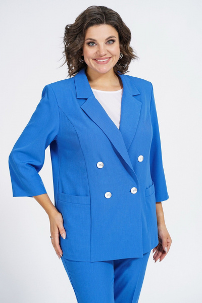 Демисезонный комплект из жакета, блузки и брюк из трикотажа Пинск-Стиль 137 василек - фото 8