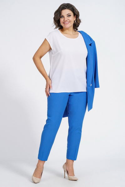 Демисезонный комплект из жакета, блузки и брюк из трикотажа Пинск-Стиль 137 василек - фото 6