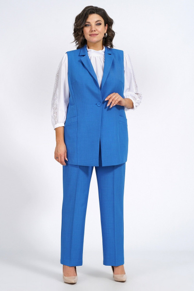 Деловой комплект из жилета, блузки и брюк из текстиля Пинск-Стиль 124 василек - фото 4