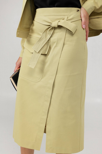 Джинсовый комплект жакет и юбка с клапанами и разрезами Соджи 608 горчичный - фото 7