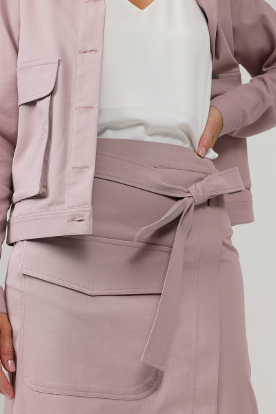 Костюм джинсовый жакет и брюки свободного кроя Соджи 608 сиреневый - фото 7