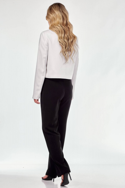 Белый жакет укороченный свободный и стильный Viola Style 6082 белый - фото 4