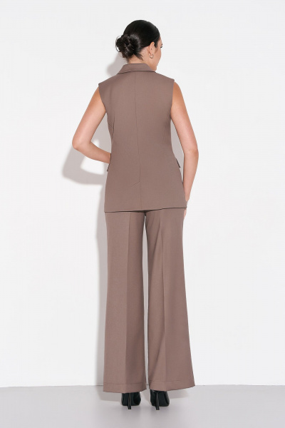 Жилет деловой классический двубортный из костюмной ткани FOXY FOX 1567 коричневый - фото 9