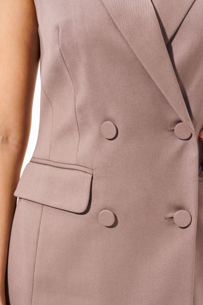 Жилет деловой классический двубортный из костюмной ткани FOXY FOX 1567 коричневый - фото 7