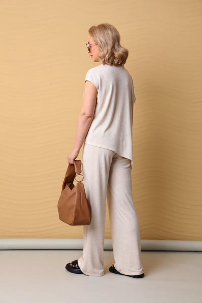 Летний костюм из трикотажа и вискозы с оригинальной аппликацией LM К7848 - фото 6