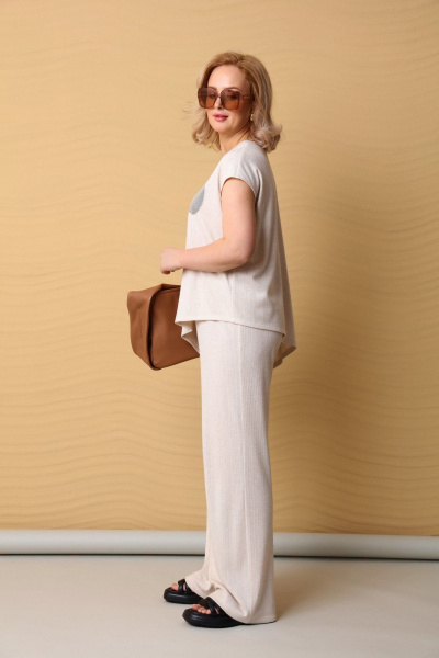 Летний костюм из трикотажа и вискозы с оригинальной аппликацией LM К7848 - фото 3