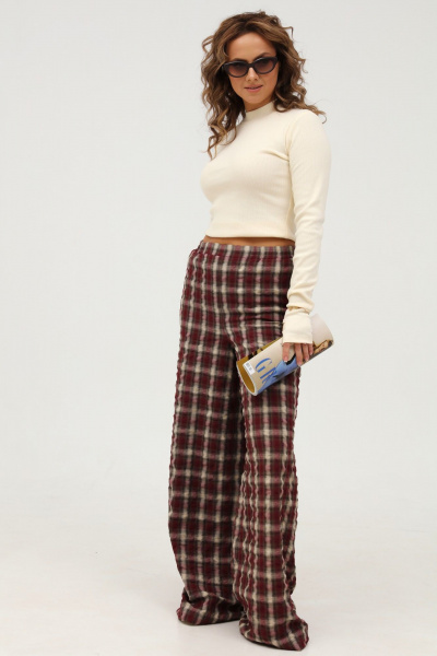 Демисезонные широкие брюки в клетку из текстиля Angelina & Сompany 983 - фото 5