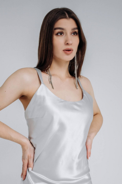 Серое платье-комбинация с кружевом из шелка Legend Style D-052 серебро - фото 6