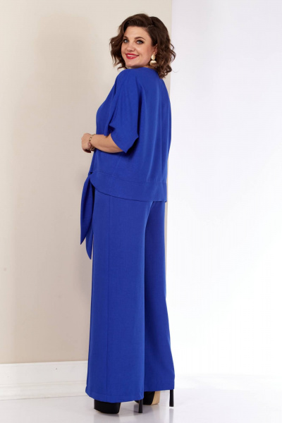 Летний костюм с блузой и брюками-клеш из текстиля Shetti 4055 василек - фото 7