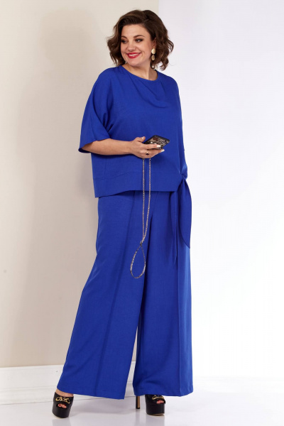 Летний костюм с блузой и брюками-клеш из текстиля Shetti 4055 василек - фото 6