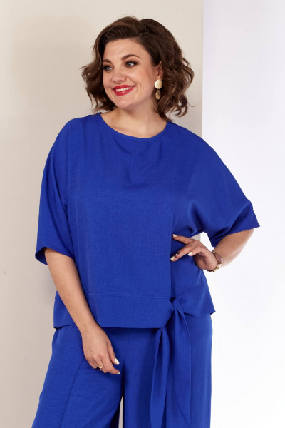 Летний костюм с блузой и брюками-клеш из текстиля Shetti 4055 василек - фото 4