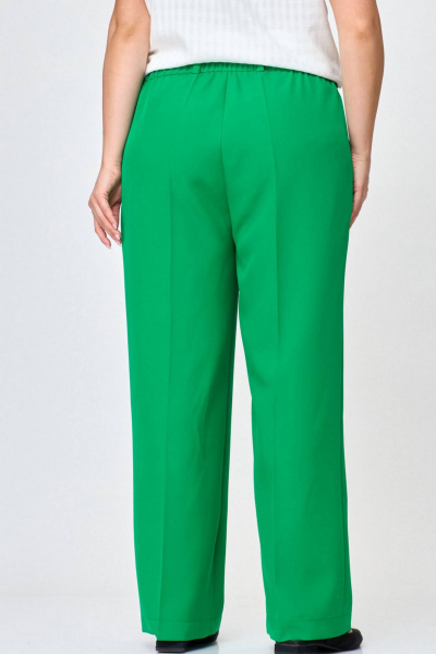 Брюки палаццо из костюмной ткани со складками SOVA 11229 зеленый - фото 5