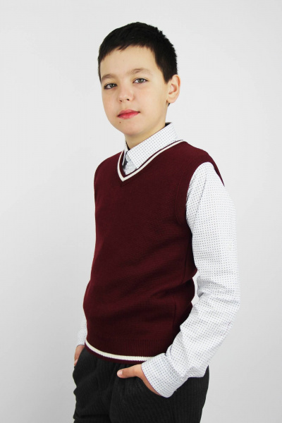 Жилет для мальчика прямой силуэт красный вязаный трикотаж Полесье С9879-23 3С3113-Д43 146 св.бордовый - фото 2