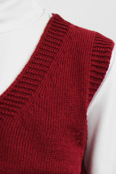 Жилет красный вязаный демисезонный на каждый день Полесье С9739-22 2С5172-Д43 134,140 бордовая_роза - фото 3