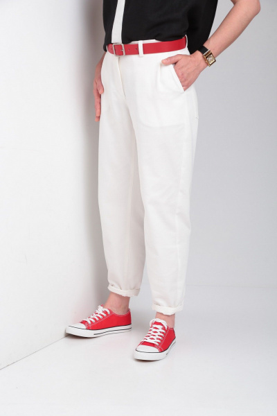 Джинсы свободного кроя с карманами и манжетами Ma Vie М650-2 белый - фото 6