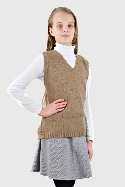 Бежевый жилет из трикотажа прямого кроя Полесье С9244-18 9С8518-Д43 158,164 ясень - фото 1