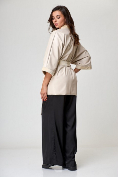 Бежевый жакет-кимоно из эко-кожи для стильных образов Anelli 773 бьянко - фото 7