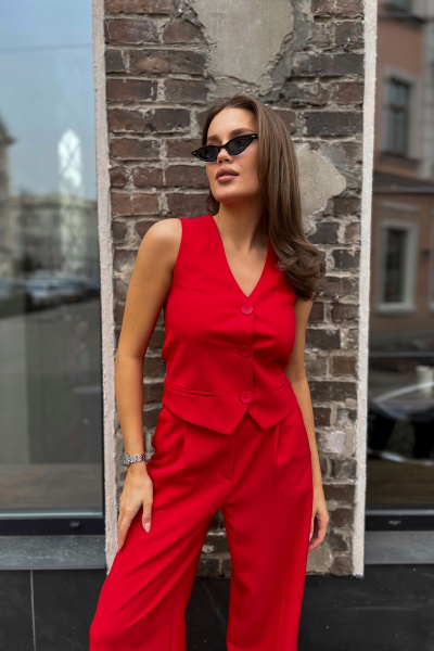 Жилет THE.WOMAN 0091-1 красный - фото 1