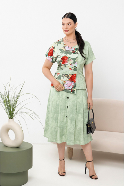 Зеленый костюм из вискозы с асимметричной блузой и юбкой Lissana 4871 - фото 3