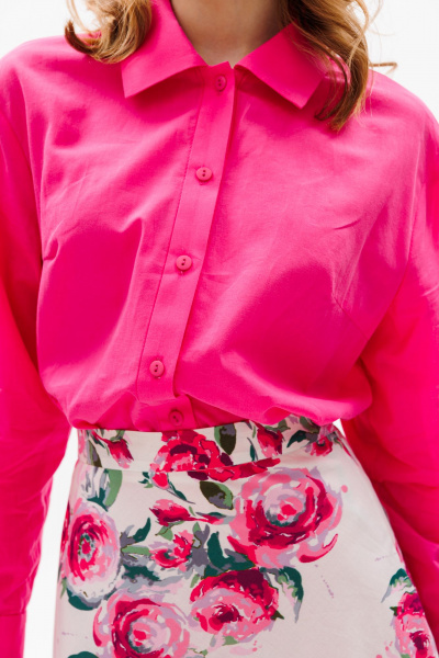 Розовая оверсайз блуза с пуговицами и разрезами по бокам EOLA 2631 малина - фото 9