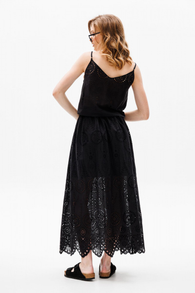 Черная юбка с вышивкой и фестонами, миди длины EOLA 2630 черный - фото 6