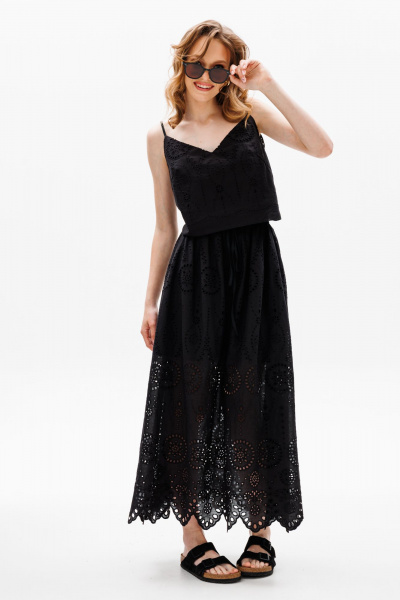 Черная юбка с вышивкой и фестонами, миди длины EOLA 2630 черный - фото 4