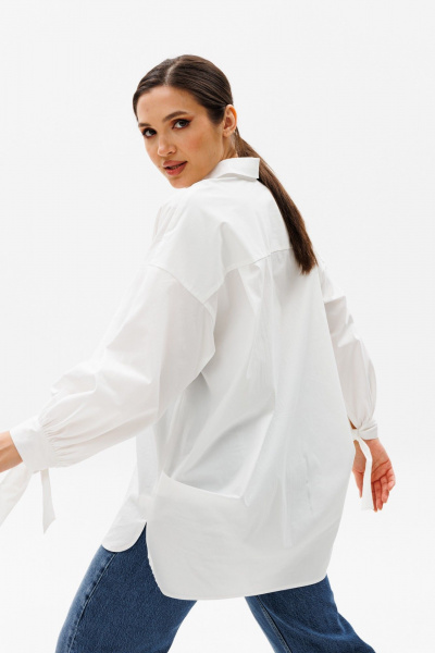 Блуза оверсайз с кокеткой и складками, с длинным рукавом Anastasia 1114 молочный - фото 11