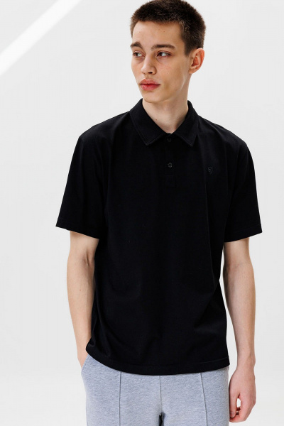 Футболка-поло черная облегающая для спорта и повседневности GO M1002/40-02. 176-182 - фото 1