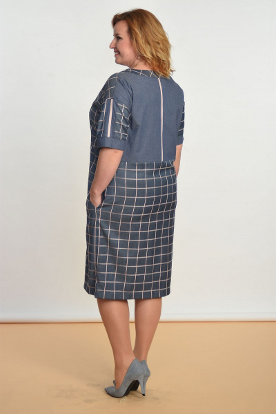 Классическое платье с асимметричным кром и отделочной тесьмой Lady Style Classic 1550 джинс+роз.клетка - фото 2