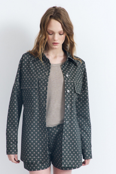 Блузка из костюмной ткани с кокетками и накладными карманами AG Green G504/3 - фото 6