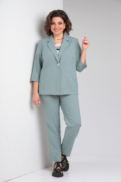 Летний трёхпредметный костюм бирюзовый жакет и брюки Vilena 958 полынь - фото 9