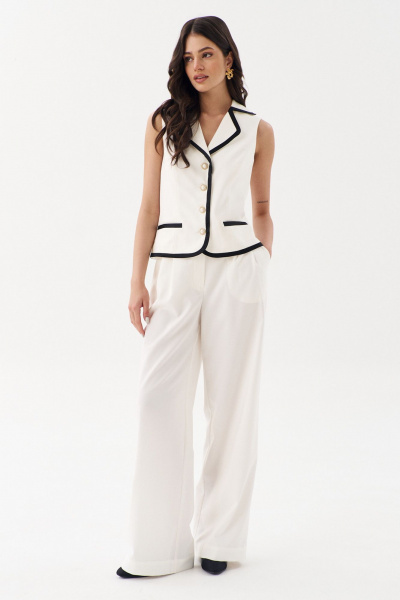 Летний белый костюм жилет и укороченные брюки из текстиля RINKA 1256 молочный - фото 13